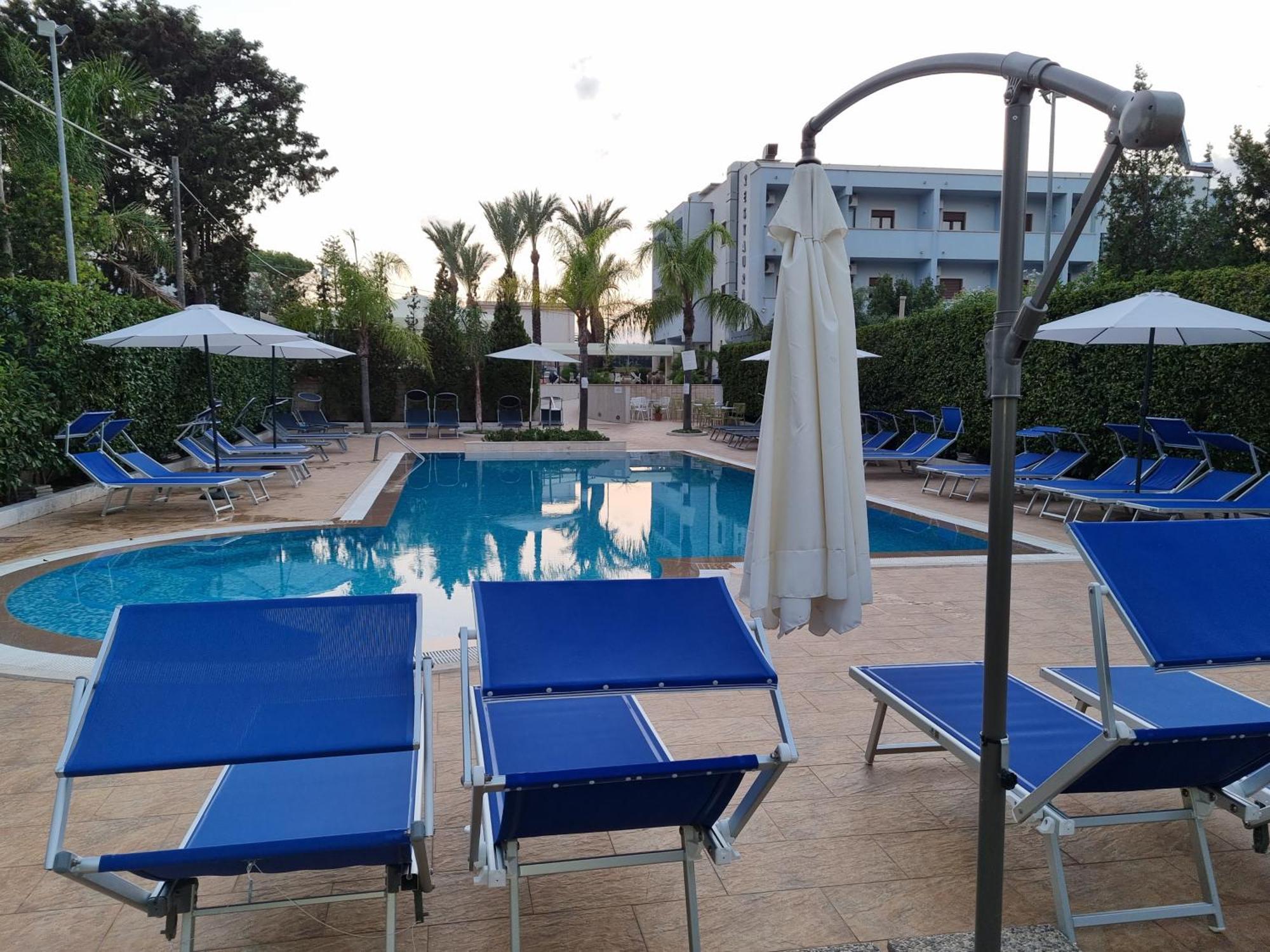 בלסטראטה Hotel Costa Azul מראה חיצוני תמונה