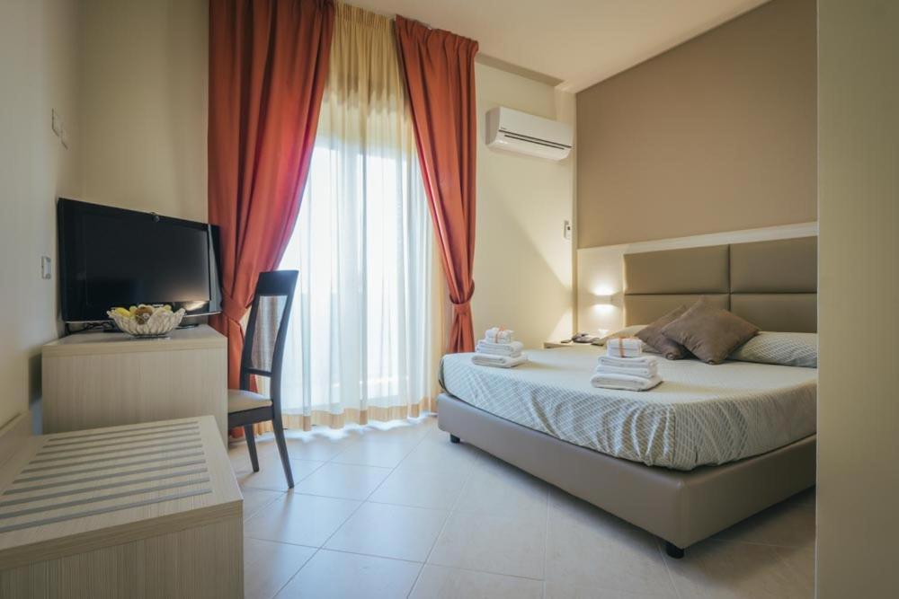 בלסטראטה Hotel Costa Azul מראה חיצוני תמונה